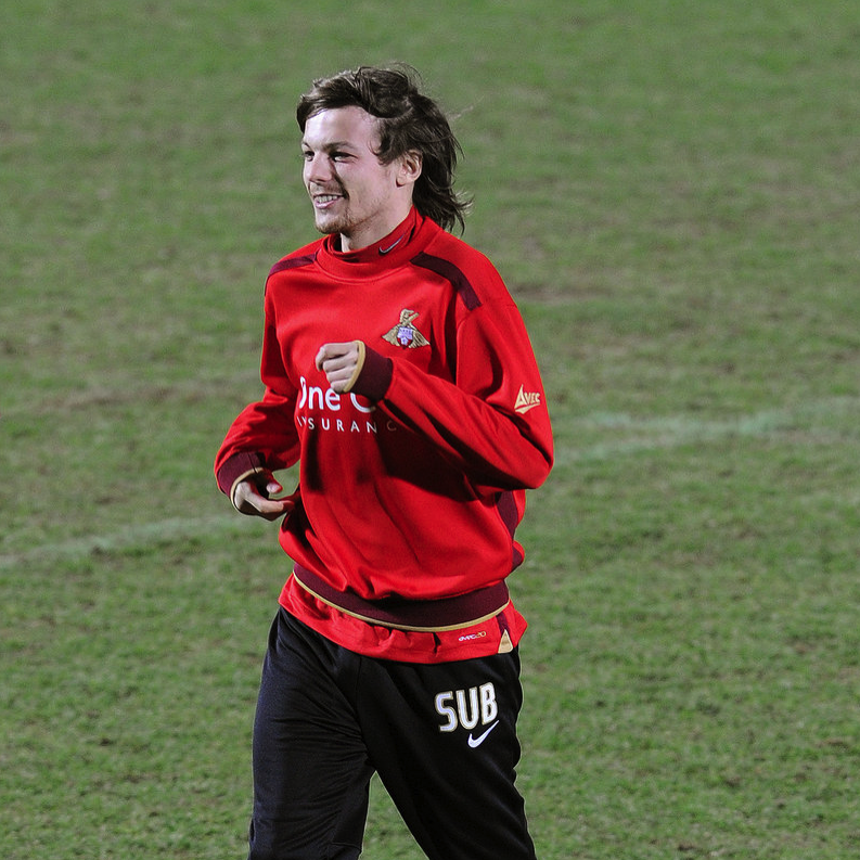 Louis Tomlinson gjorde tidigare i år debut för Doncaster Rovers reservlag. Hur det blir med det nu återstår att se. 